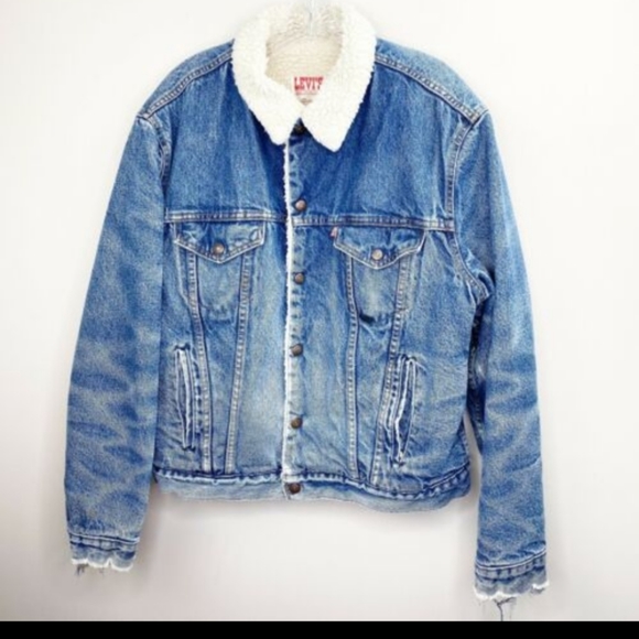 Levi's Jackets & Blazers - Vintage Levis sherpa lined denim jacket